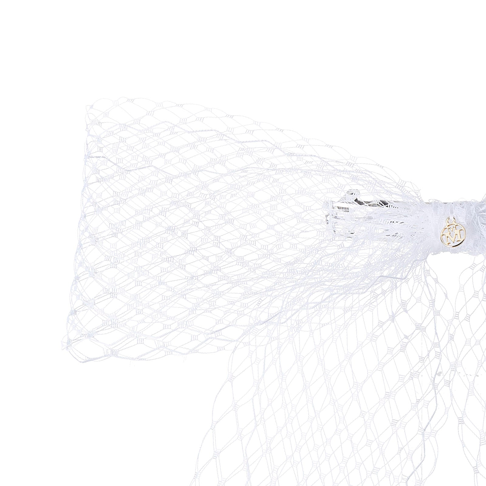 Aya - petit noeud de cheveux blanc.