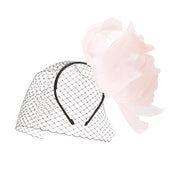 Bloom - Serre-tête en soie et voile noir orné d’une pivoine, fabriqué à la main par la Maison Lemarié.