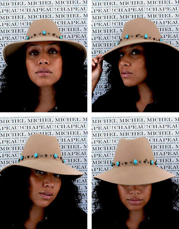 Kate - Fedora en feutre de laine onyx beige orné de pierres et de clous posés à la main.