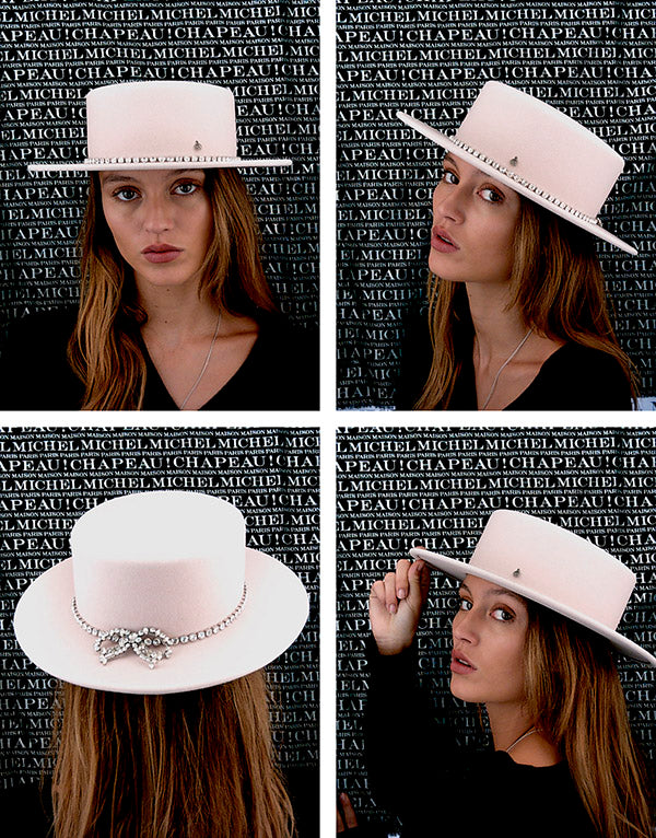 Kiki - Canotier en feutre de laine rose orné de strass.