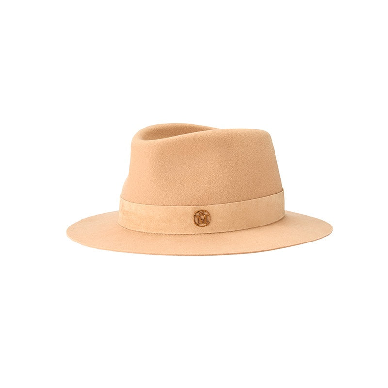 André