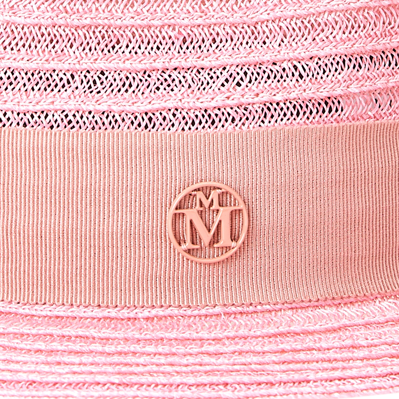André - Fedora en paille rose floral avec un ruban ton sur ton.