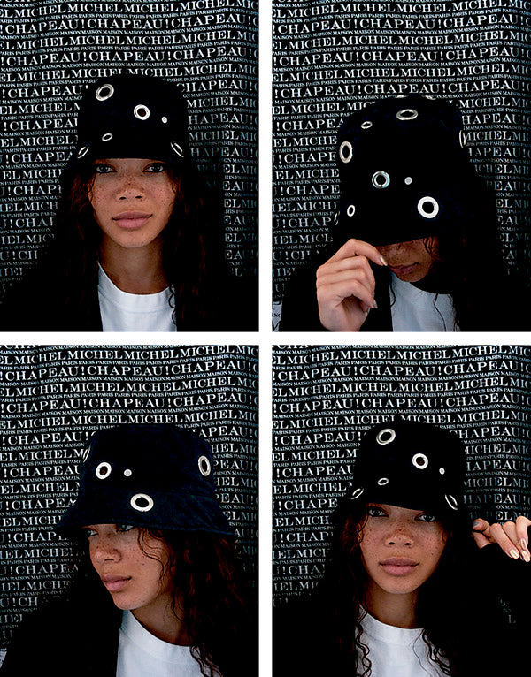 Axel - Bob en coton bleu marine avec des œillets argentés.