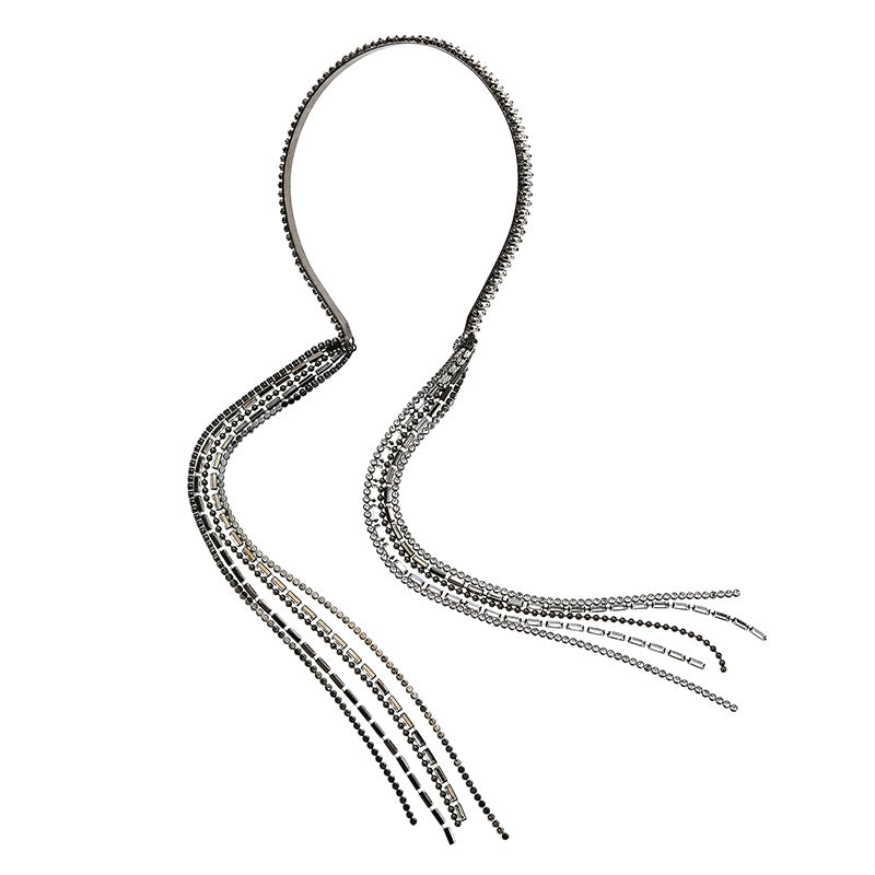 Dorothee - Bandeau avec des chaines et des strass.