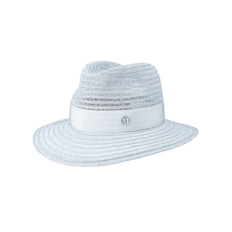 Henrietta - Fedora en paille bleu glacé avec un ruban ton sur ton.