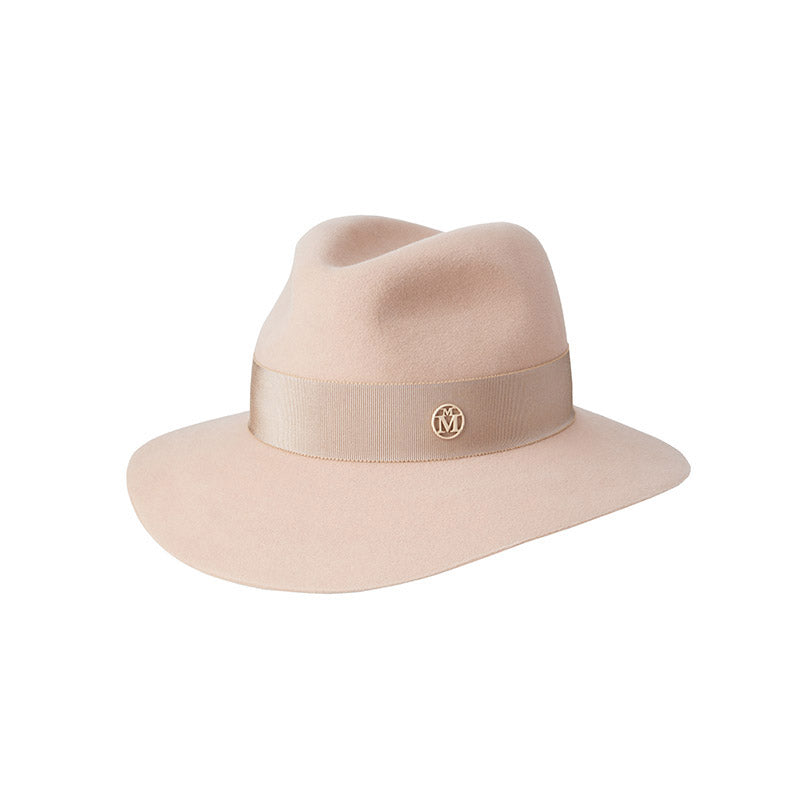 Henrietta - Fedora en feutre de laine bunker beige avec un ruban ton sur ton.