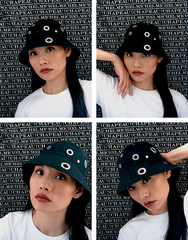 Juliet - Chapeau en coton bleu marine et œillets argentés.