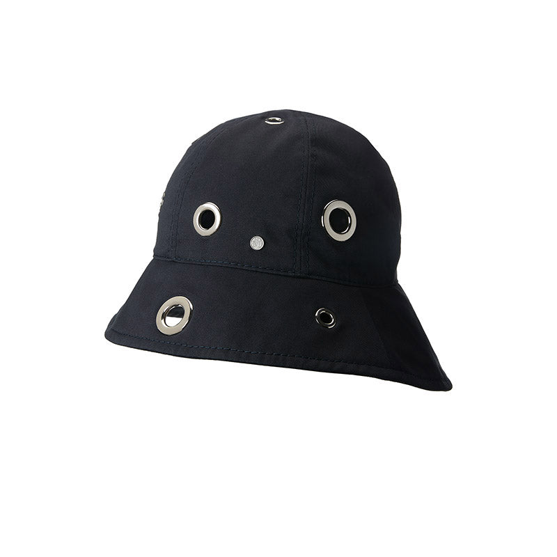 Juliet - Chapeau en coton bleu marine et œillets argentés.