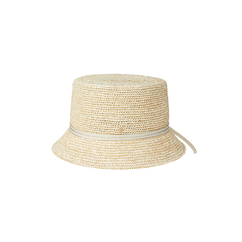 Cloche en paille naturelle