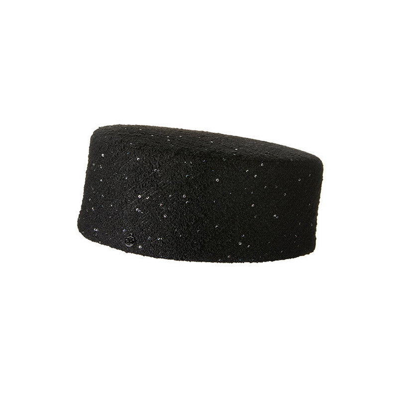 Lilibet - Pillbox en tweed noir orné de sequins.
