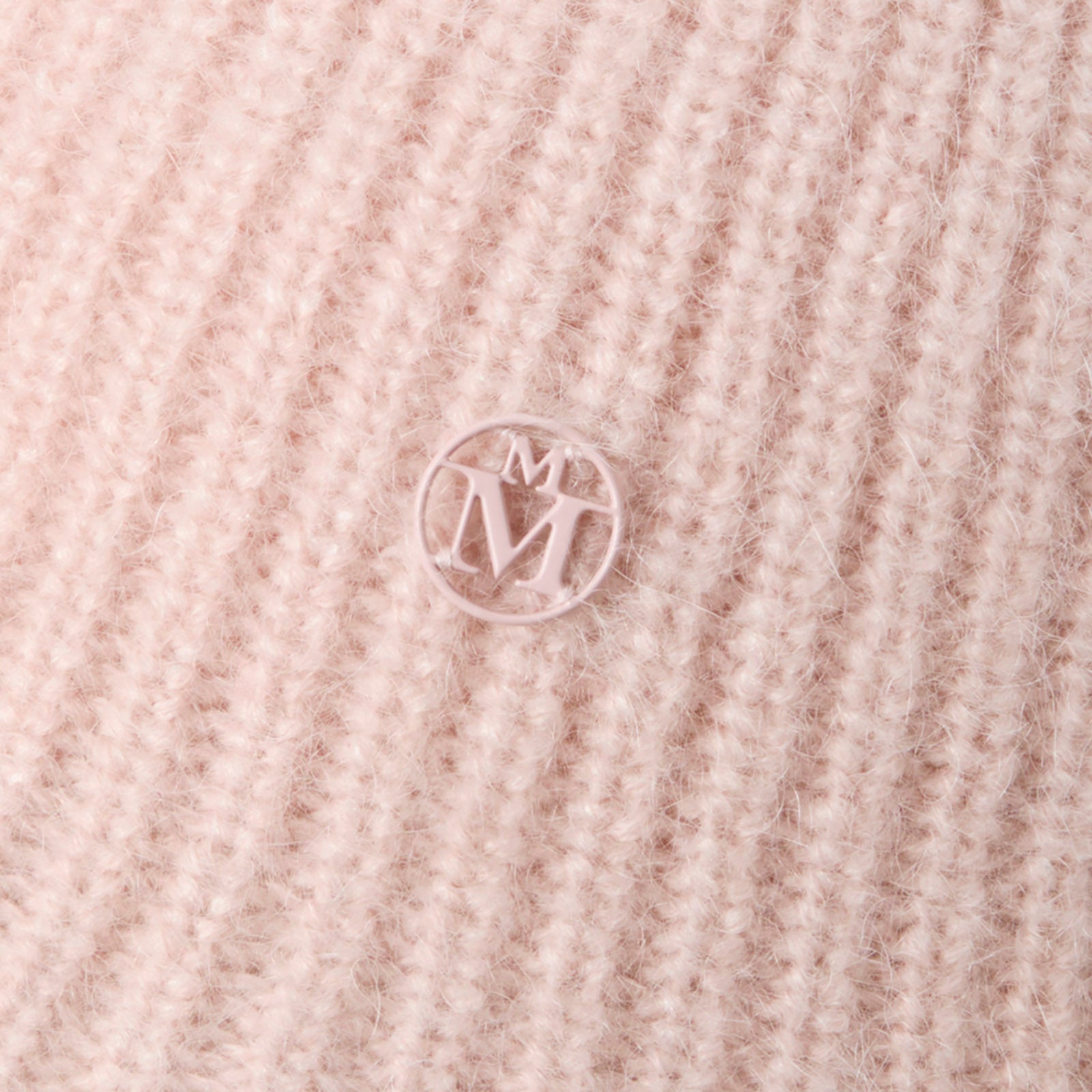 Lison - Bonnet en mohair rose.