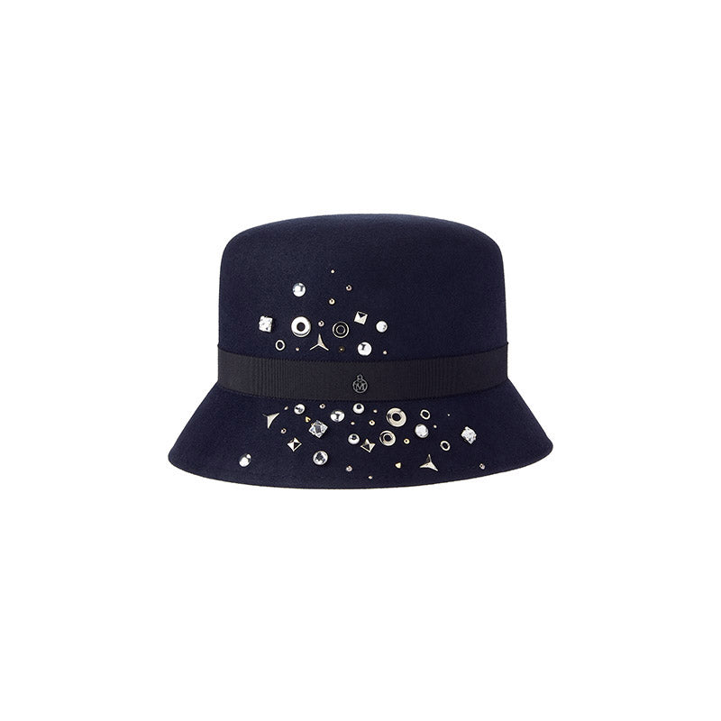 Mini New Kendall - Chapeau cloche en feutre marine avec des strass et clous inspiration poussière d'étoiles.