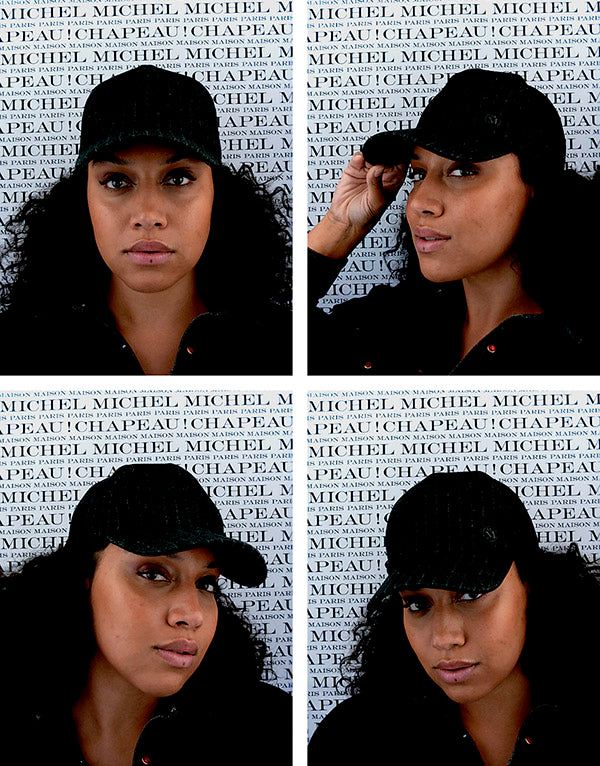 Nao - Casquette en denim noir ornée de rayures lurex.