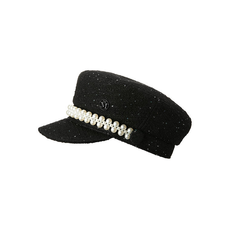 New Abby - Casquette en tweed noir orné de sequins et d’un rang de perles.