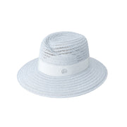 Virginie - Fedora en paille bleu glacé avec un ruban ton sur ton.