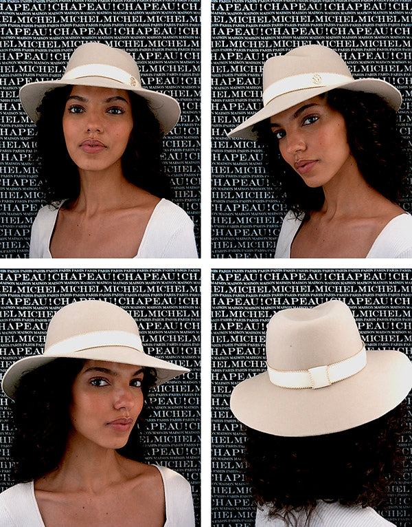 Virginie - Fedora en feutre de laine couleur lin avec une chaîne en or et une ceinture effet cuir ivoire.