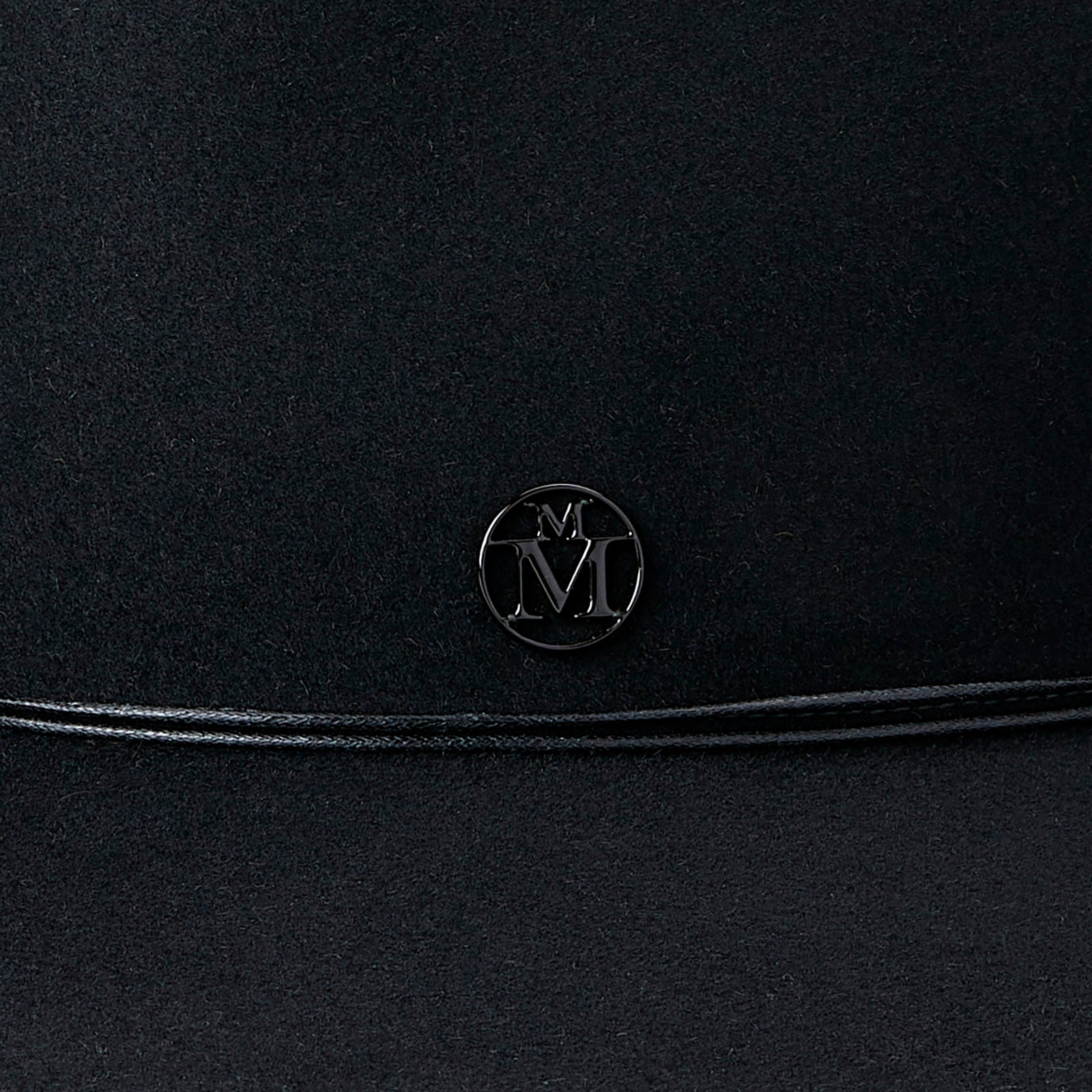 Zango - Fedora en feutre souple noir avec un noeud délicat.