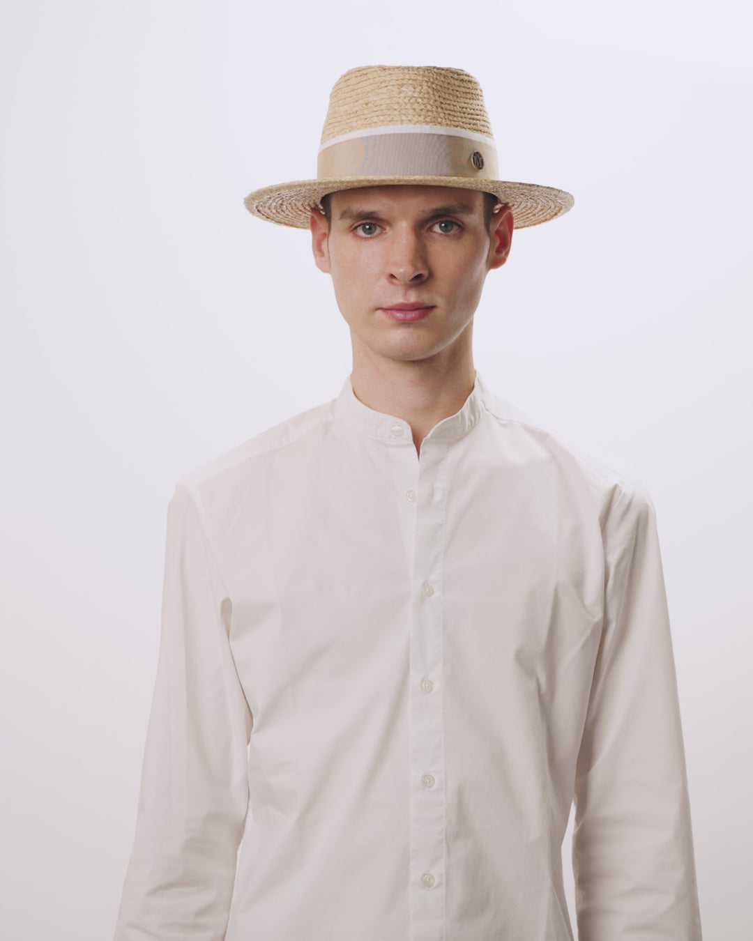 Charger la vidéo : André