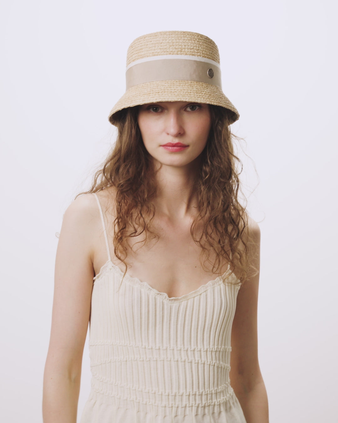 Charger la vidéo : Mini New Kendall