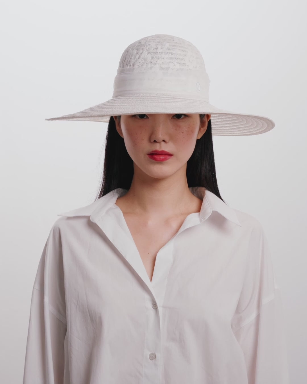 Charger la vidéo : Blanche