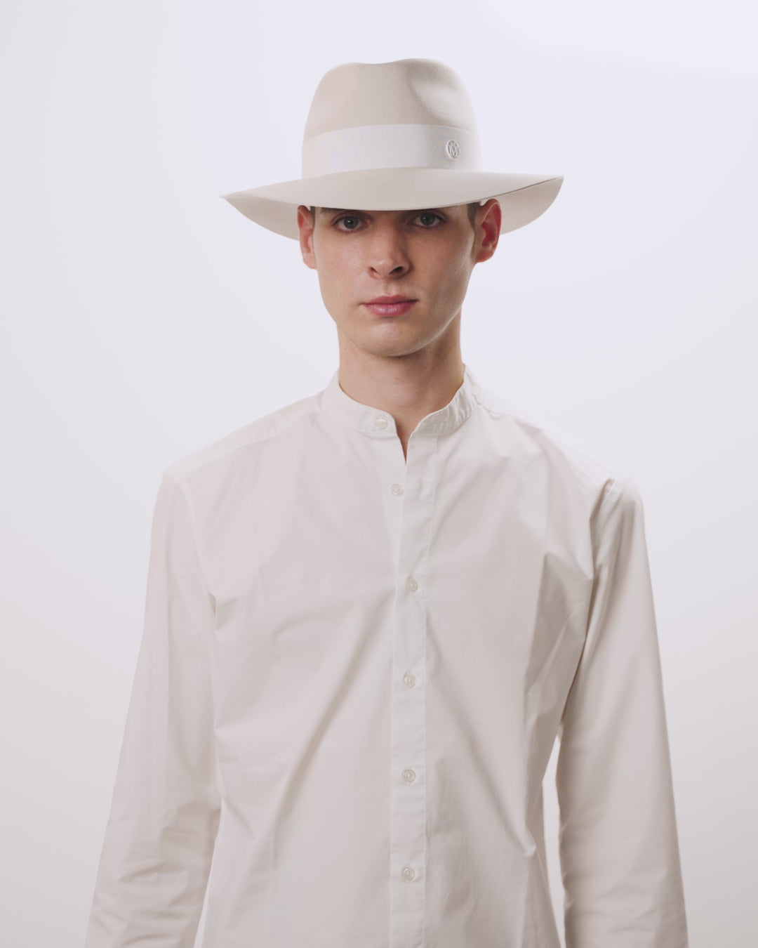 Charger la vidéo : Henrietta