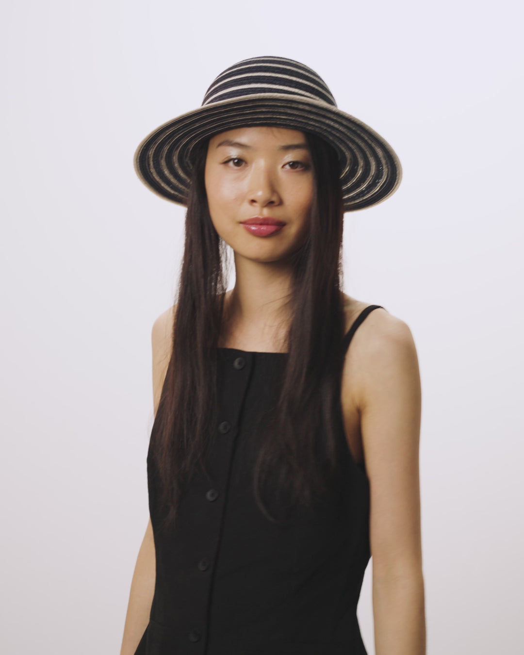 Charger la vidéo : New Alice