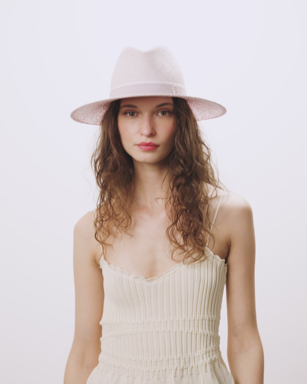 Charger la vidéo : Zango