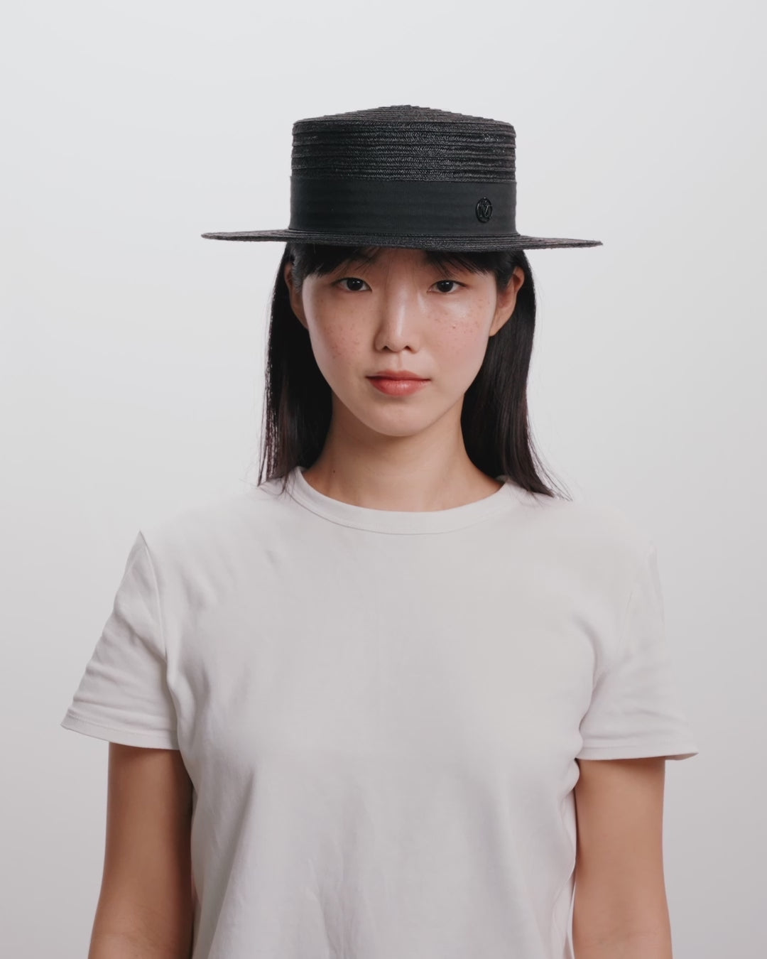 Charger la vidéo : Kiki