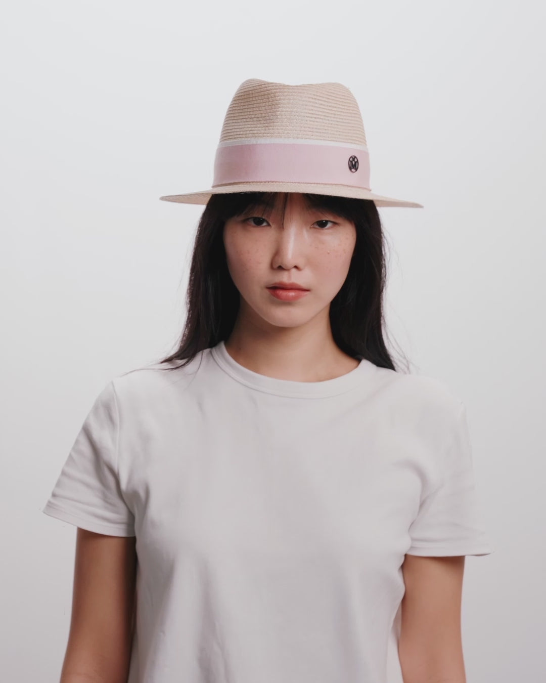 Charger la vidéo : André