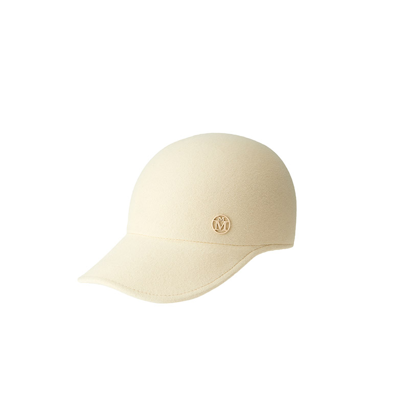 Cap in pearl felt