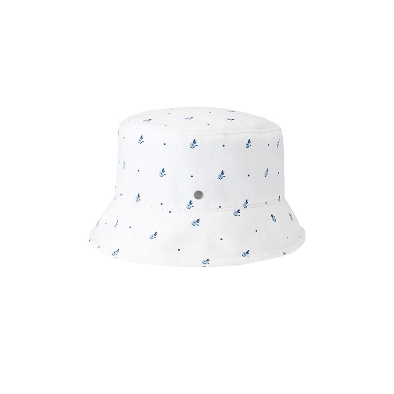 Bucket hat in white denim fabric with printed flowers