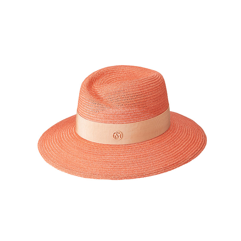 Fedora made of peach straw with a tone-on-tone gros grain