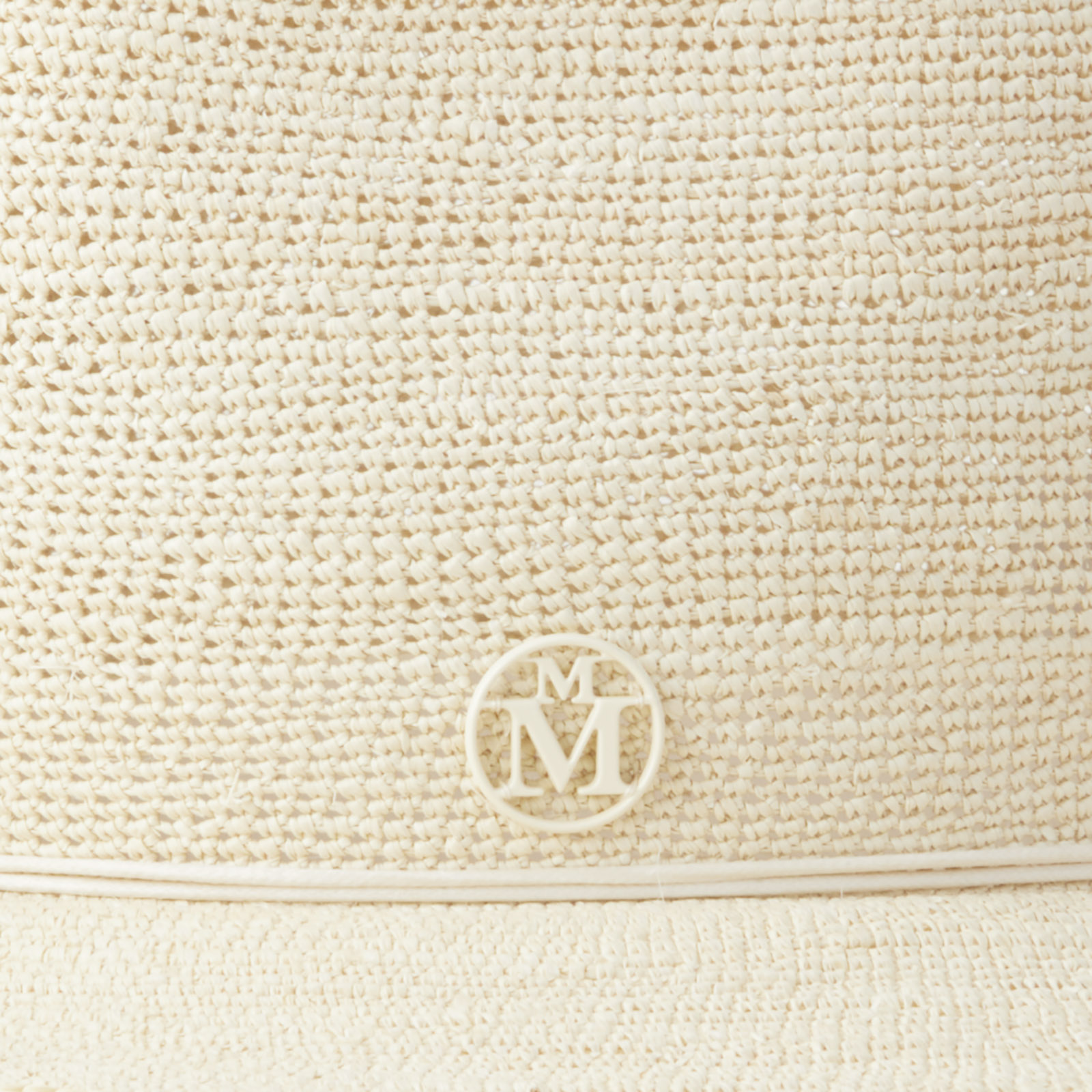 Fedora hat in foldable brisa straw with a cord