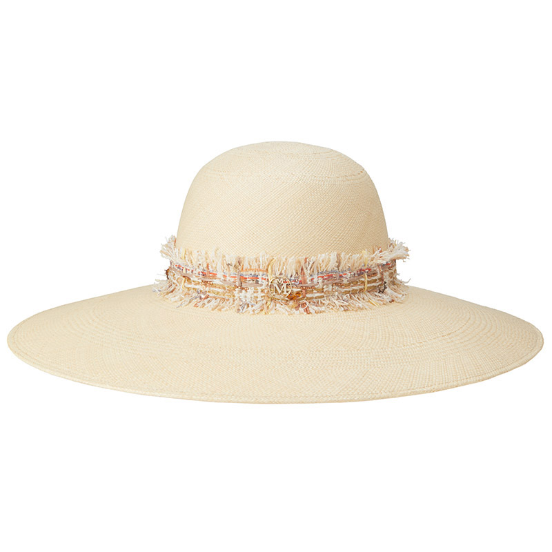 Capeline made of brisa straw with a multicolor tweed ribbon