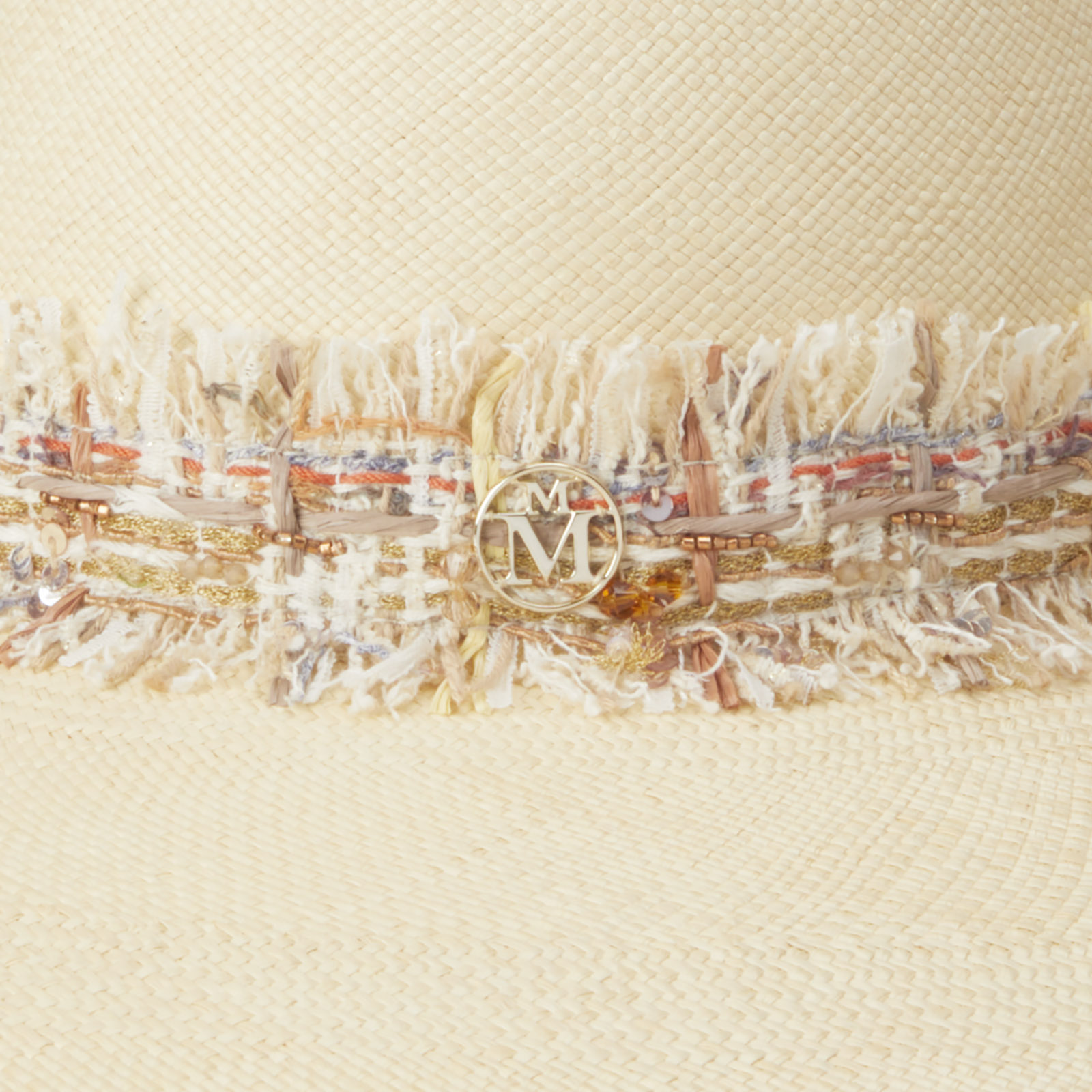 Capeline made of brisa straw with a multicolor tweed ribbon