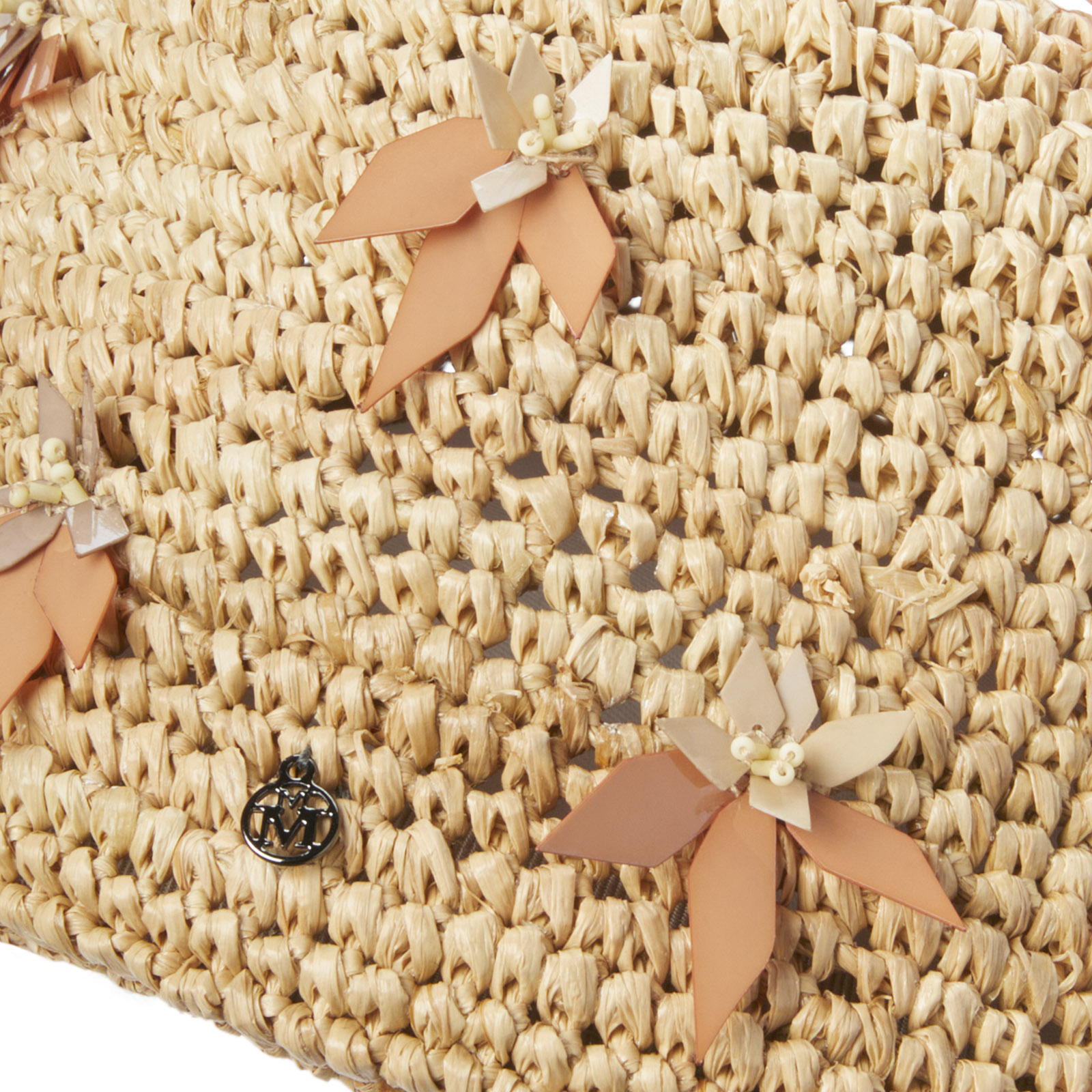 Toque en paille de raphia avec des motifs fleurs d'oranger découpées et brodées à la main