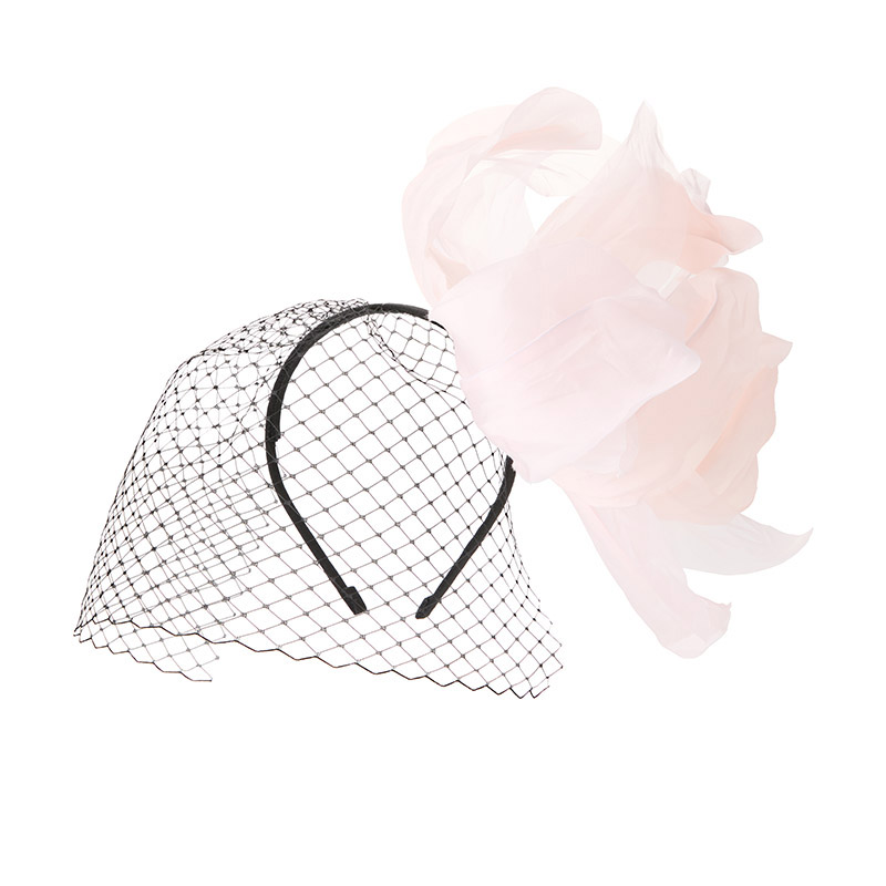 Heaband in silk and a black veil embellished with a peony flower, handcrafted by Maison Lemarié